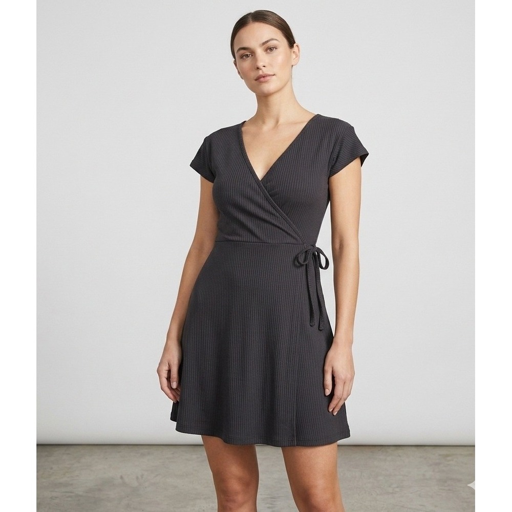 Antistar‎ Womens Black Ribbed Knit Wrap Dress Short Sleeve Tie Waist Sz XS